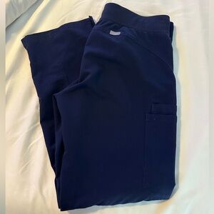 Women’s Figs Kade Cargo Scrub Pants